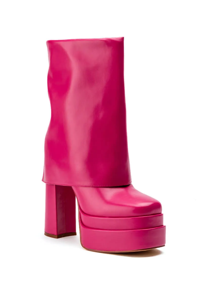 AZALEA WANG BABY FOLD OVER CHUNKY BOOT IN PINK