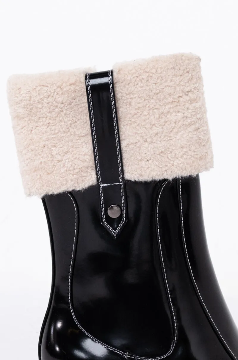 AZALEA WANG HOLD ON TIGHT CHUNKY BOOTIE IN BLACK